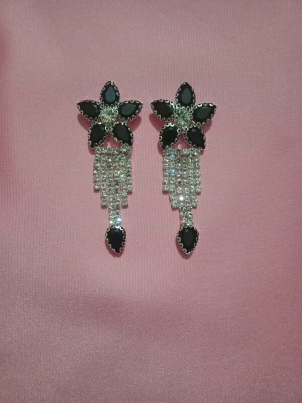 Simple Black flower tassel earrings - nimicollection